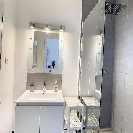 Studio Juan Les Pins, Plages, Gare, Centre Ville 2pers Wifi Apartment